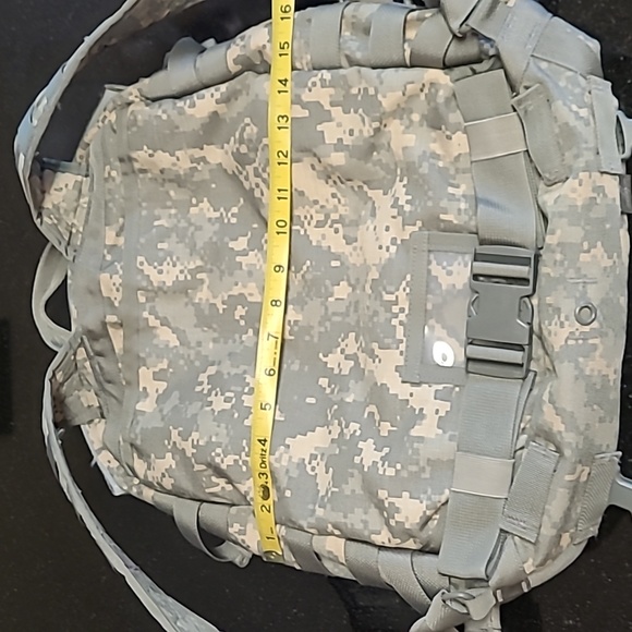 US Military Molle II Lightweight Load-Carrying Equipment Assault Pack - Picture 16 of 17